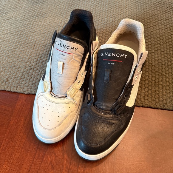 Givenchy Men's Wing Leather Sneakers - Picture 3 of 7